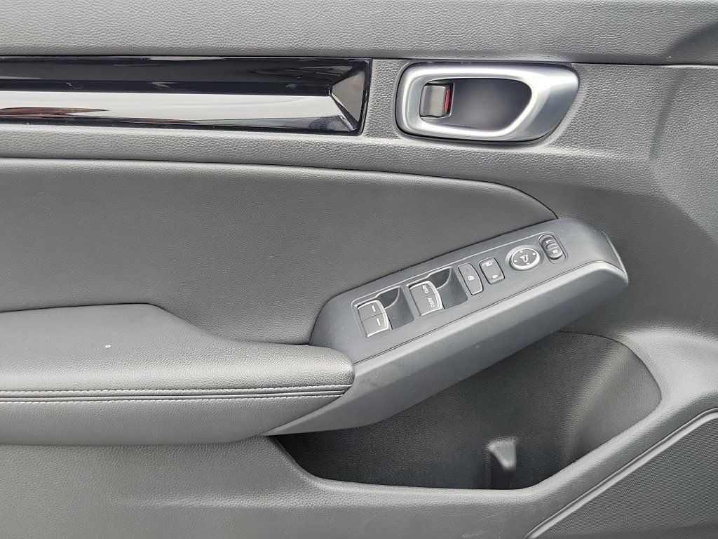 Certified 2024 Honda Civic EX-L image 19
