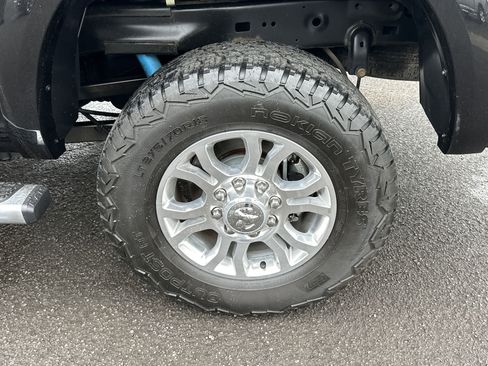 Used 2018 RAM 2500 Laramie w/ Off Road Package image 25