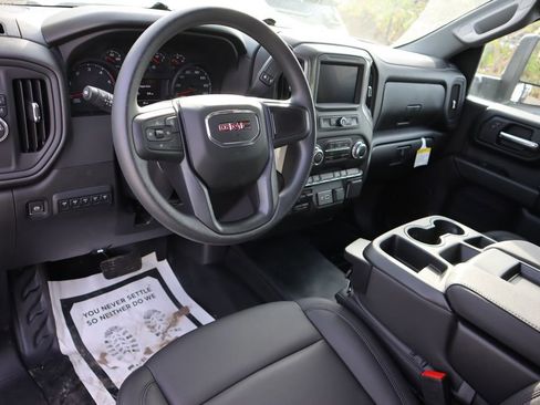 New 2025 GMC Sierra 3500 Pro w/ Convenience Package image 5