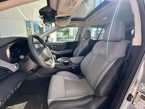 Used 2025 Subaru Outback Premium image 12