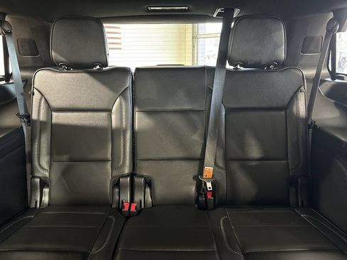 Used 2023 GMC Yukon Denali AWD/4WD image 25