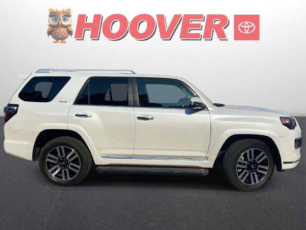 Used 2024 Toyota 4Runner Limited AWD/4WD image 2