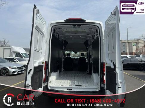 Used 2022 Ford Transit 250 148 High Roof AWD image 8