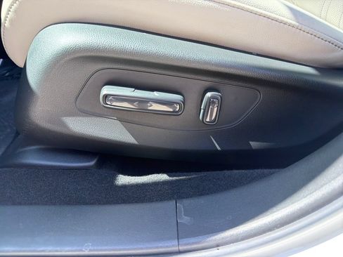 Used 2023 Honda HR-V EX-L image 14