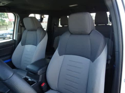 Used 2025 Toyota Tacoma TRD Off-Road image 19