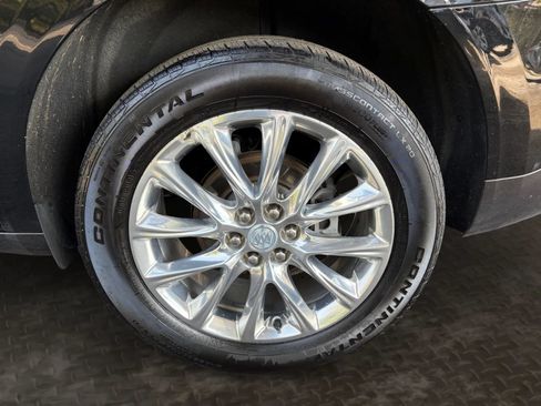 Used 2021 Buick Enclave Essence w/ Sound and Sites Package AWD/4WD image 41