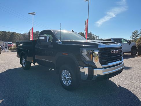 New 2025 GMC Sierra 2500 Pro image 9