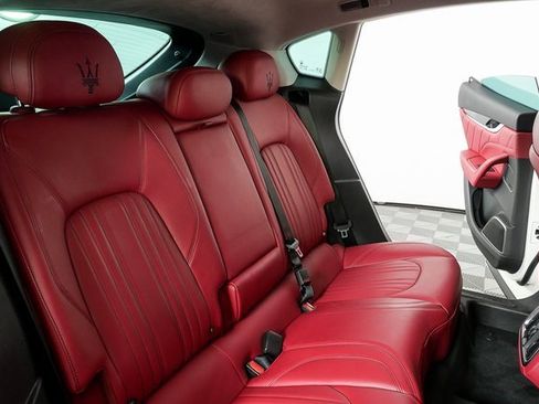 Certified 2022 Maserati Levante Modena image 22