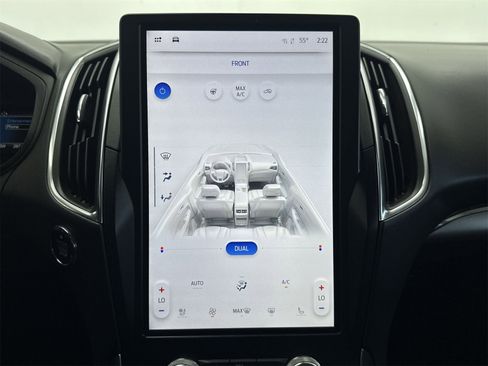 Used 2024 Ford Edge Titanium image 24