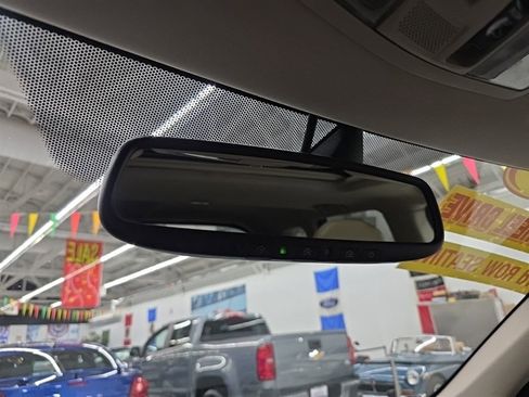 Used 2018 Mitsubishi Outlander SEL image 28