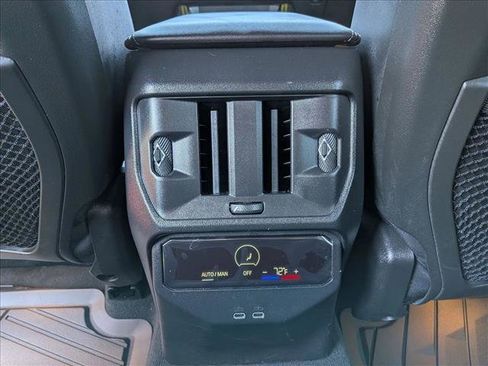 Certified 2025 BMW X3 xDrive30i w/ Premium Package image 19