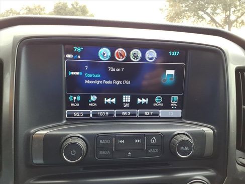 Used 2018 Chevrolet Silverado 1500 LT w/ Texas Edition image 14