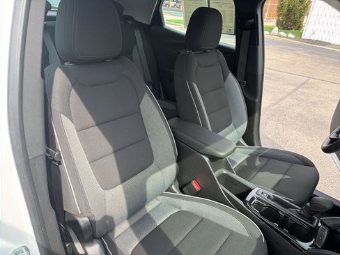 Used 2023 Chevrolet TrailBlazer LS image 28