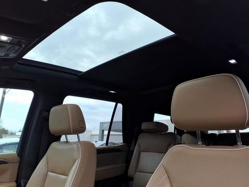 Used 2021 Chevrolet Tahoe Premier image 15