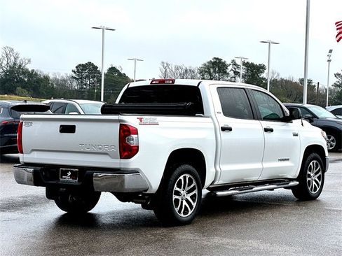 Used 2018 Toyota Tundra SR5 image 8