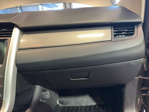 Used 2013 Ford Edge SEL image 22