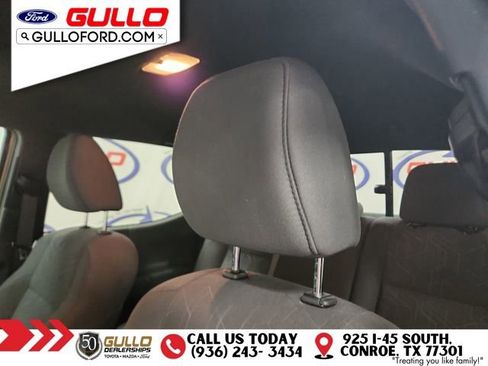 Used 2016 Toyota Tacoma SR5 image 18