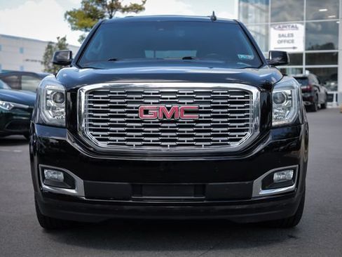 Used 2019 GMC Yukon Denali w/ Denali Ultimate Package AWD/4WD image 6