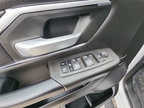 Used 2024 RAM 1500 Big Horn image 15