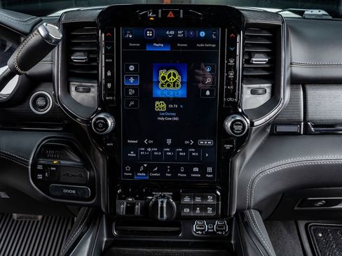 Used 2024 RAM 2500 Limited image 23