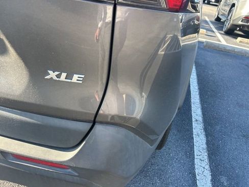 Used 2022 Toyota RAV4 XLE Premium FWD image 6