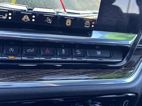 Used 2025 GMC Sierra 1500 Elevation w/ Elevation Premium Package image 37