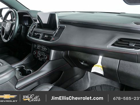 Certified 2024 Chevrolet Suburban RST w/ Luxury Package RWD image 24