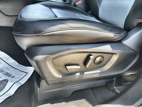 Certified 2023 Ford Explorer XLT w/ Equipment Group 202A RWD image 12
