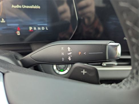 New 2026 Chevrolet Equinox LT w/ Convenience Package II image 16