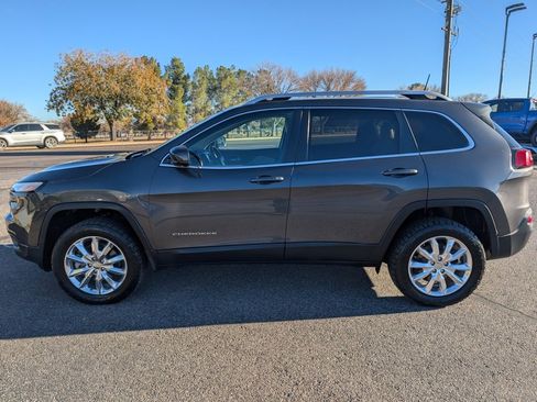 Used 2016 Jeep Cherokee Limited w/ Luxury Group image 2