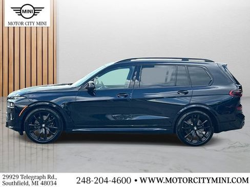 Used 2025 BMW X7 M60i AWD/4WD image 7