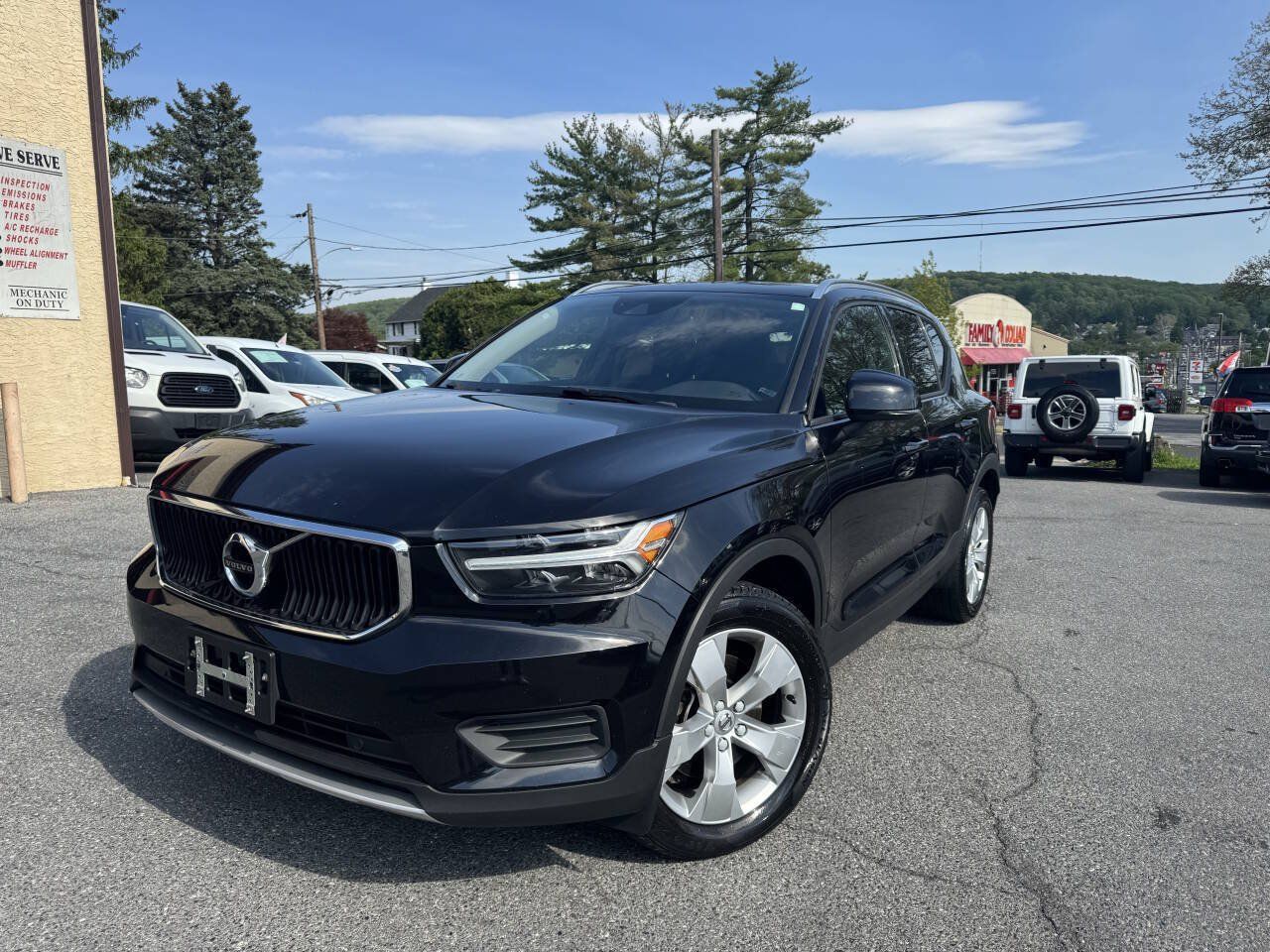 Used 2020 Volvo XC40 T5 Momentum AWD/4WD image 2