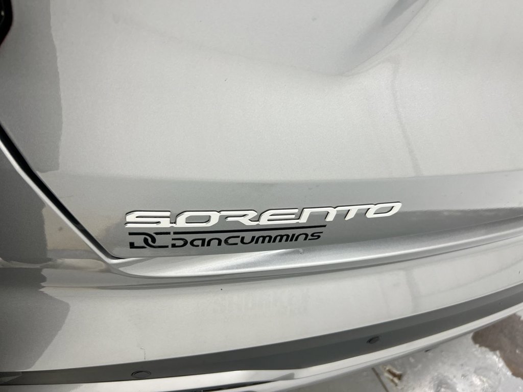 Used 2023 Kia Sorento EX AWD/4WD image 27