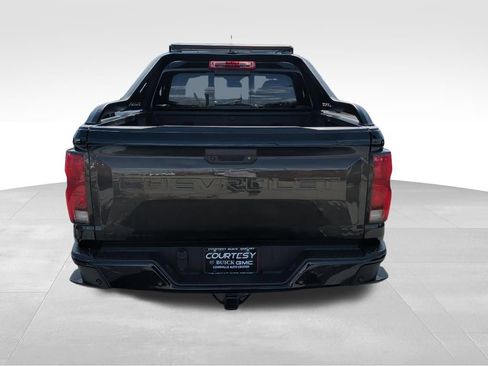 Used 2025 Chevrolet Colorado Z71 w/ Midnight Edition image 6