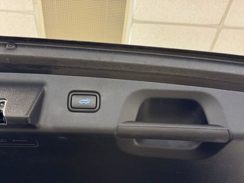 Used 2022 Hyundai Palisade Calligraphy image 26