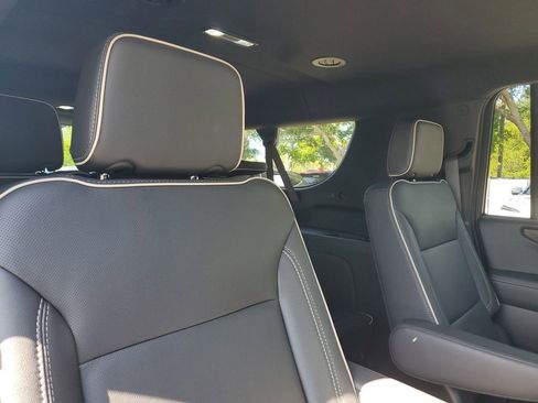 Certified 2025 GMC Yukon XL Elevation AWD/4WD image 24