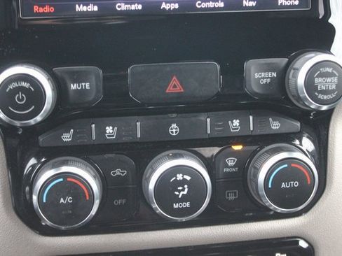 Used 2019 RAM 1500 Laramie w/ Sport Appearance Package image 9