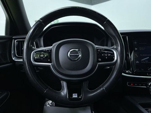 Used 2019 Volvo S60 T5 R-Design image 20