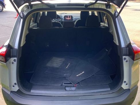 Used 2022 Nissan Rogue SV FWD image 27