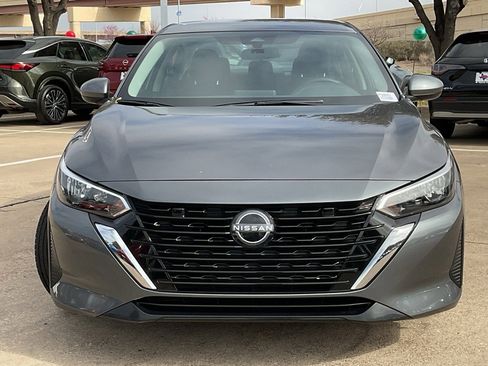 Used 2025 Nissan Sentra S image 3