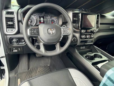 Used 2025 RAM 1500 Big Horn RWD image 8