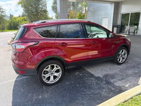 Used 2018 Ford Escape Titanium AWD/4WD image 3
