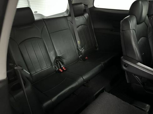 Used 2010 Buick Enclave CXL AWD/4WD image 24
