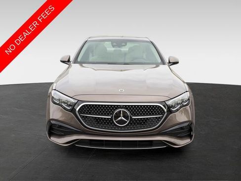 Used 2025 Mercedes-Benz E 350 4MATIC Sedan image 13