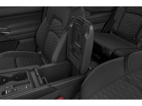Used 2025 Nissan Pathfinder S FWD image 17