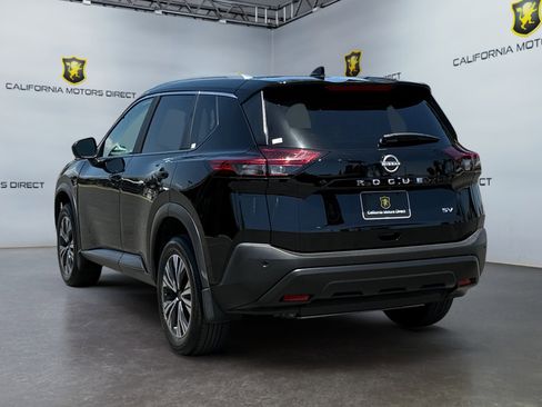 Used 2023 Nissan Rogue SV w/ SV Premium B Package image 3