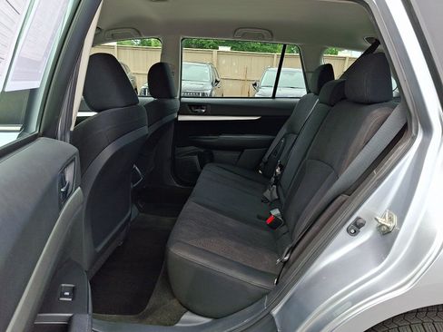 Used 2013 Subaru Outback 2.5i AWD/4WD image 11