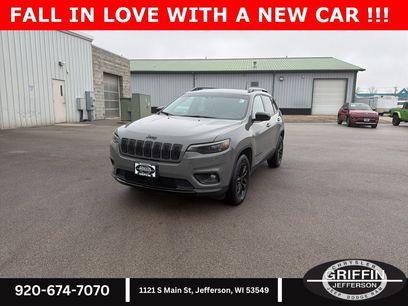 Used 2023 Jeep Cherokee Altitude Lux