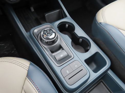 New 2025 Ford Maverick Lariat image 16