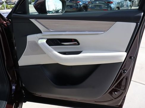 Used 2024 MAZDA CX-90 3.3 Turbo w/ Premium Plus Pkg image 32